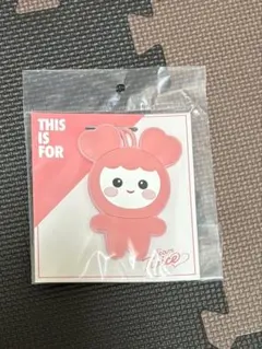 TWICE モモ　MINI LOVELYS LUGGAGE TAG