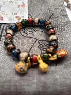 多色ビーズチャームブレスレット