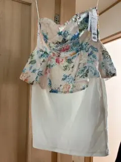 花柄ペプラムスタイルドレス