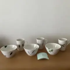 ボタニカル柄 マグカップ ボウル 食器セットのサムネイル