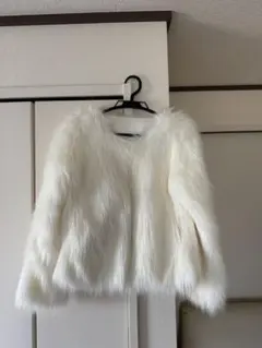 【クリーニング済】ホワイトファーショートジャケット