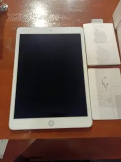 Apple iPad 10.2インチ 第7世代 Wi-Fi+Cellular …