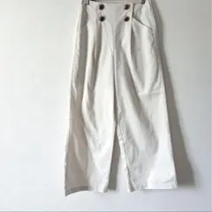 GU ボタン付き ワイドパンツ