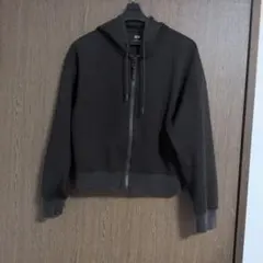 UNIQLO ドライスウェットクロップドフルジップパーカ（長袖）Sサイズ