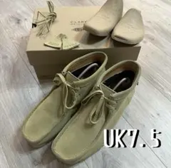 CLARKS × BEAMS Wallabee Boot GORE-TEX