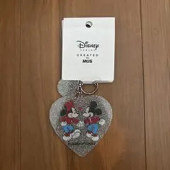【Disney】新品ミッキー＆ミニー ハート型アクリルキーホルダー　moussy