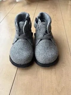 COMME CA ISM キッズ用 グレー フェルト調 ブーツのサムネイル