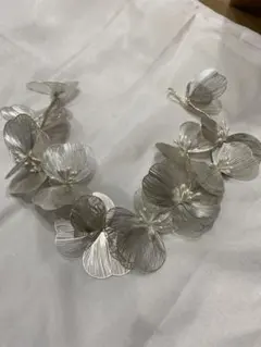 シルバー 花モチーフ　ヘッドドレス　ウェディング