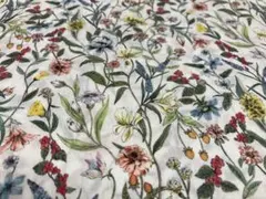 LIBERTY リバティ 生地 花柄 巾110cm×150cm 新品　未使用
