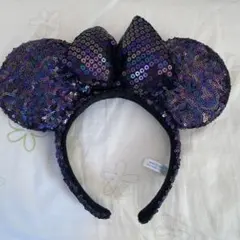 ディズニー　スパンコールカチューシャ 黒紫