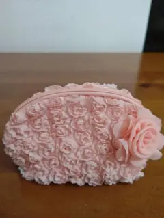 花柄ピンクポーチ（ジッパー付き）
