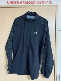 アンダーアーマー　ウインドブレーカー