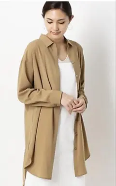 コムサ　COMME CA ドライトリアセクロス ロングシャツ