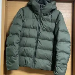 UNIQLO グリーン フード付きダウンジャケット