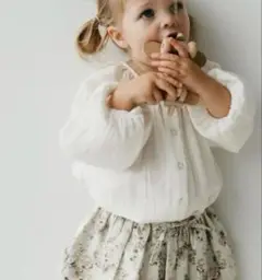 JAMIE KAY 2YRS ホワイト　モスリン　長袖ブラウス