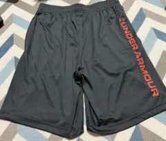 UNDER ARMOUR ショートパンツ ブラック Mのサムネイル