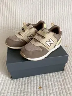 美品New Balance 996キッズスニーカー ブラウン ×イエロー16.5