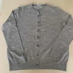 グレー カーディガン