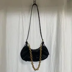 Charles & Keith ハンドバッグ 金色チェーン付き