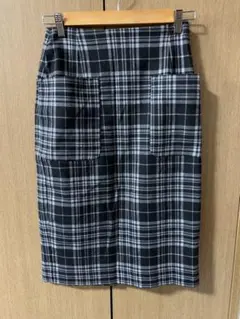 レディース　チェック柄タイトスカート　GAP