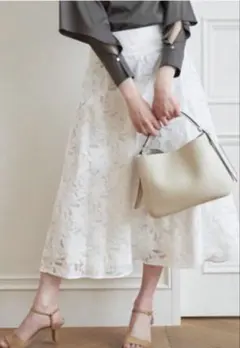 美品 ANAYI アナイ シルエットフラワーエンブロイダリーレーススカート
