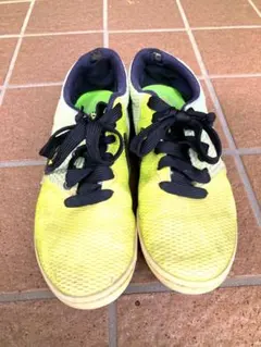 NIKE フットサルシューズ