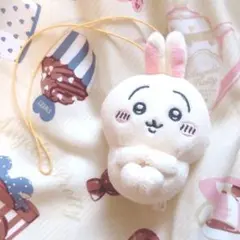 ちいかわ　うさぎ　マスコットぬいぐるみ