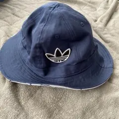 フォロ割　adidas リバーシブル　アディダス　バケハ　帽子　ユニセックス