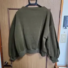 オリーブ バルーンスリーブ トレーナー