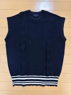 ニットベスト