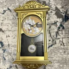 新品　Winnie the Pooh アンティーク時計 ゴールド