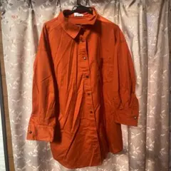 オレンジシャツのサムネイル
