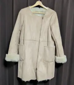 ムートンコート　ハーフコート　　ノーカラー　ファー　ベージュ　M