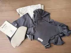 コニー抱っこ紐FLEX AirMesh™（サイズ調節可能 /ヘッドサポート付き）