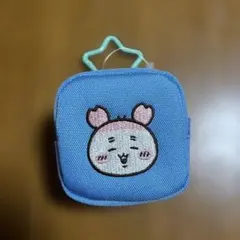 【未使用】ちいかわ　カラビナつき刺繍スクエアミニポーチ　カニちゃん　古本屋