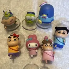 クレヨンしんちゃん　サンリオ　ガチャガチャ　まとめ売り
