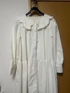 フリル襟 ホワイト シャツワンピースアイボリー¥1100