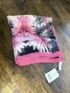 GIVENCHY ジバンシィ シルク100% スカーフ　日本製のサムネイル