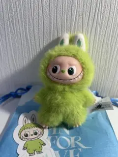 POPMART ラブブ PIN FOR LOVE イニシャル Ｖ