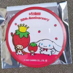 いちご新聞 50周年 トレーディング アクリルバッジ シナモン サンリオ