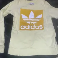 adidas ロゴプリント パーカー ライトイエロー