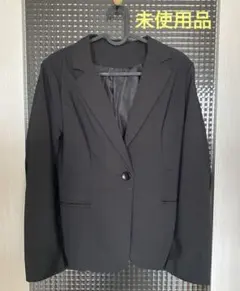 美品　レディースジャケット　スーツジャケット　黒のテーラードジャケット