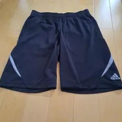 お値下げ❗adidasショートパンツ
