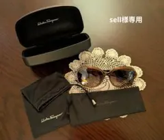 Salvatore Ferragamo サングラス ブラウン系のサムネイル