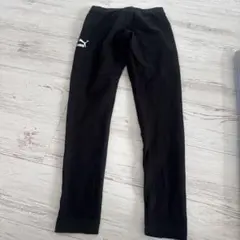 Puma ブラックタイツ サイドストライプ