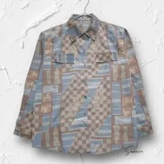 Y6013 くすみカラーが映える 個性派レトロ柄長袖シャツ ヴィンテージ風