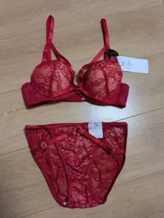 セールB65 レッド　大人系デザインインナーセット