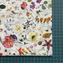 T33 フローラルイブ 108×86cm弱 リバティ タナローン