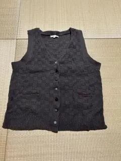 薄い茶色ニットベスト Lサイズ
