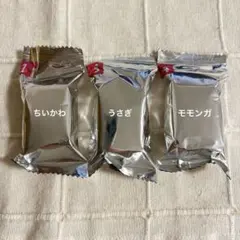 ちいかわ　チョコボックス　ちいかわ　うさぎ　モモンガ